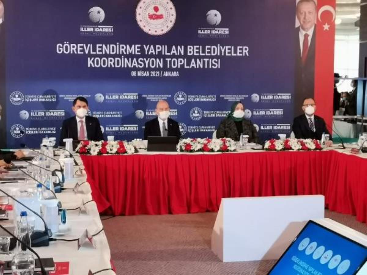 Bakanlar, görevlendirme yapılan belediye başkan vekilleriyle toplantı yaptı