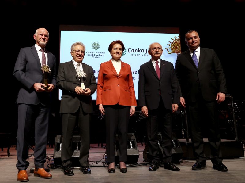 Kılıçdaroğlu ve Akşener Çankaya da gerçekleşen Uluslararası Dostluk ve Barış Ödül Töreni’ne katıldı