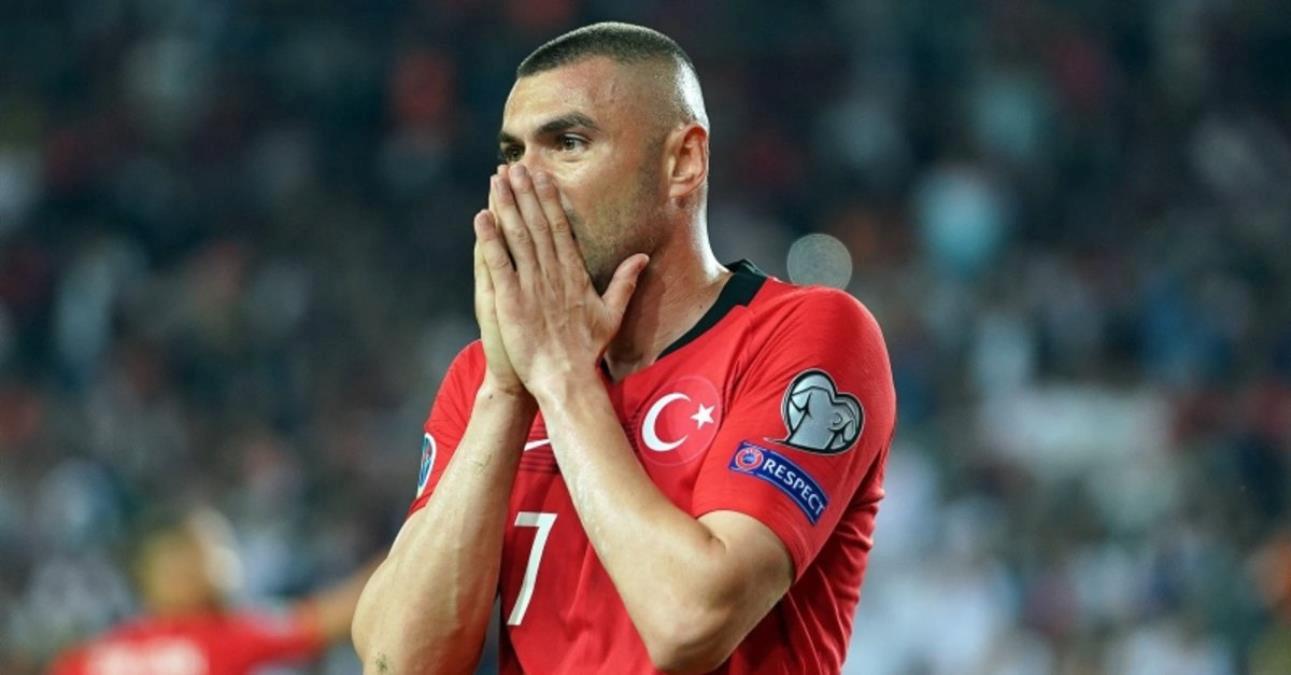 Letonya maçı öncesi Burak Yılmaz’dan kötü haber