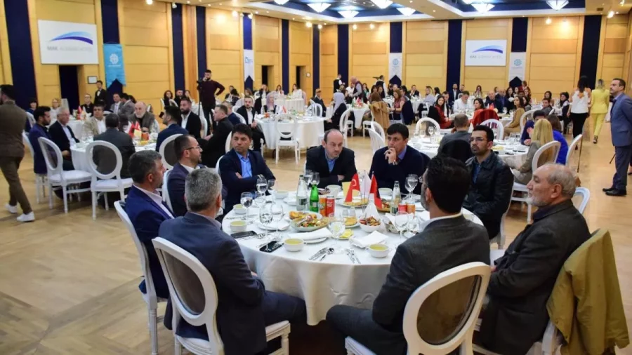 Türkiye Maarif Vakfı Arnavutluk’ta iftar verdi